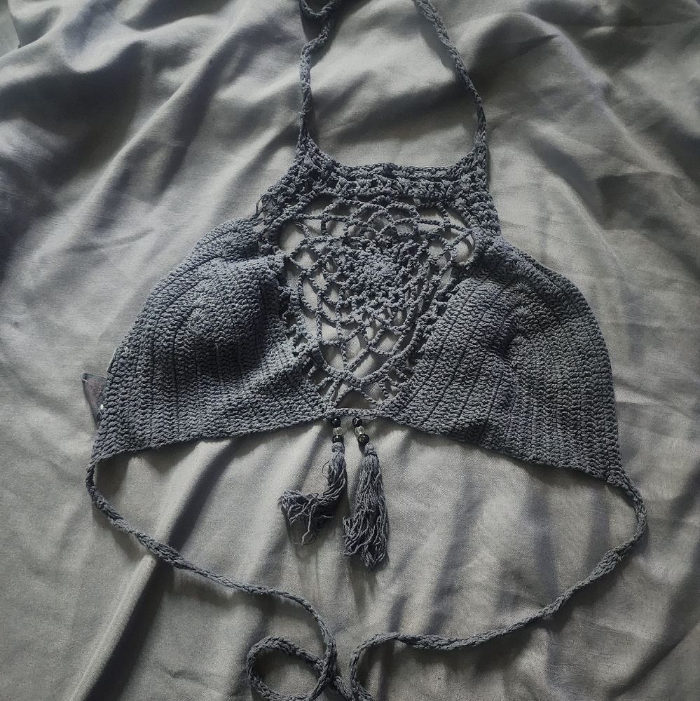 Gray Chrochet Top. Size Small